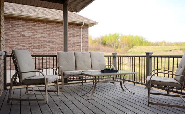 Tackaberry Ridge Model Home by-small-024-Back Deck-666×442-72dpi